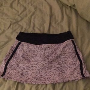 Lululemon Athletica Skirt with shorts- EUC- Sz 6